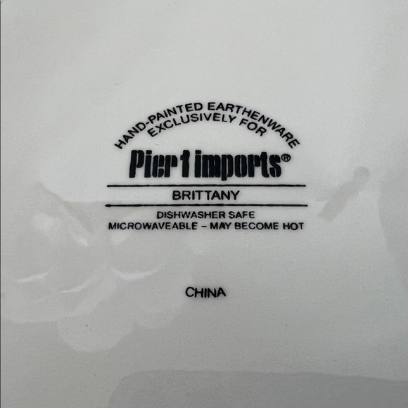 Pier 1 Imports Brittany 9" Plate Flowers Vibrant Blue Yellow Orange Floral - Picture 3 of 4